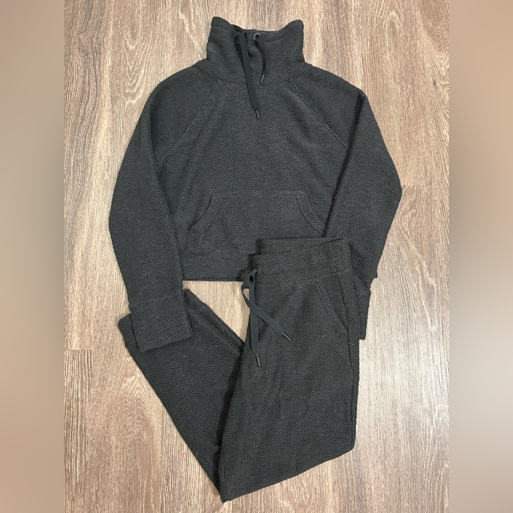 Aerie Offline Matching Set